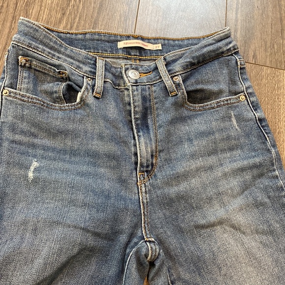 Levi’s 721 high waisted jeans - Picture 2 of 5